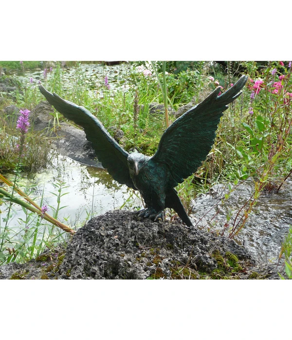 Rottenecker Bronze-Figur Roter Milan, Flügel Offen 1 Rottenecker Bronze-Figur Roter Milan, Flügel Offen