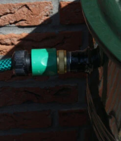 RENNER Metall-Regentonne Inkl. Steckanschluss, 150 L, Dunkelgrün -Gartenbedarf Angebote 6609481 WE DE 004 RegenwasserSammeltonnemitSteckanschlussca150l